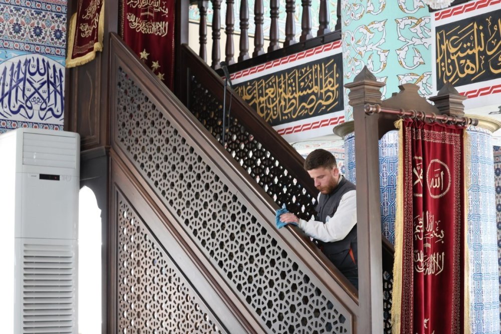 Kartepe'de camiler hazır