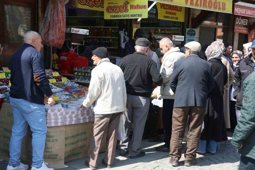 Konya bedesteninde insan seli