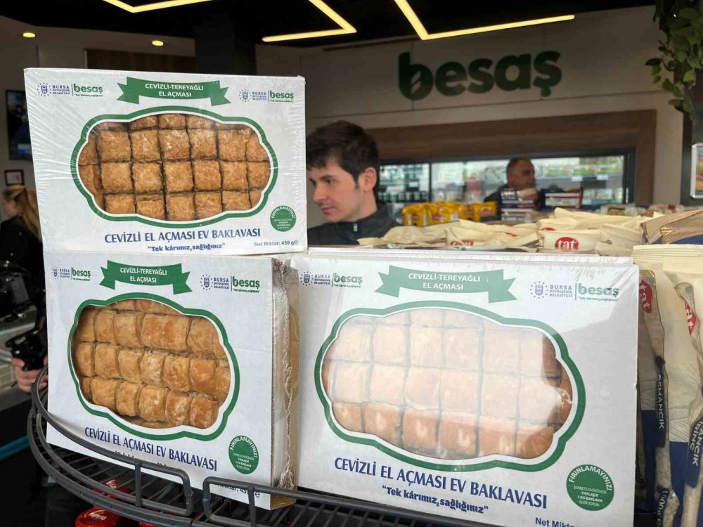Belediye yarım kilosu 380 liraya baklava satıyor