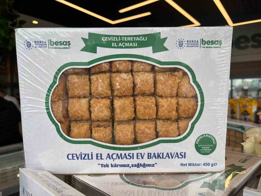Belediye yarım kilosu 380 liraya baklava satıyor
