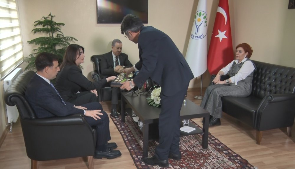 MHP ve DEM Parti bayramlaştı