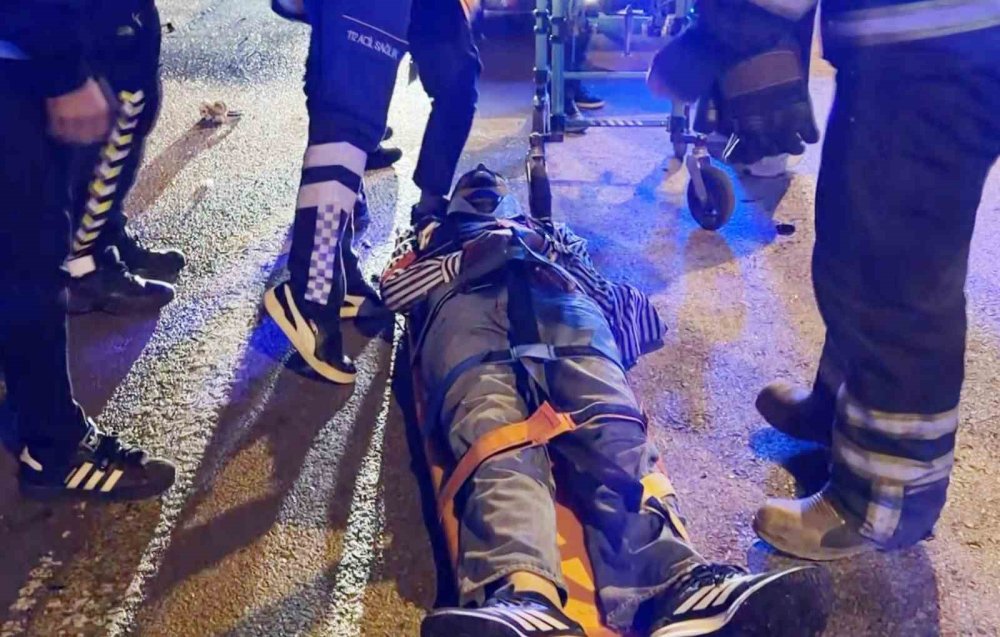 Aksaray Şehir merkezinde araç takla attı