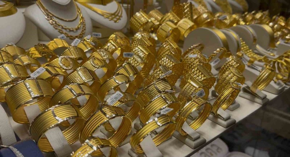 Altında Makas Rekoru! Banka ve Çarşı Arasında 700 TL Fark