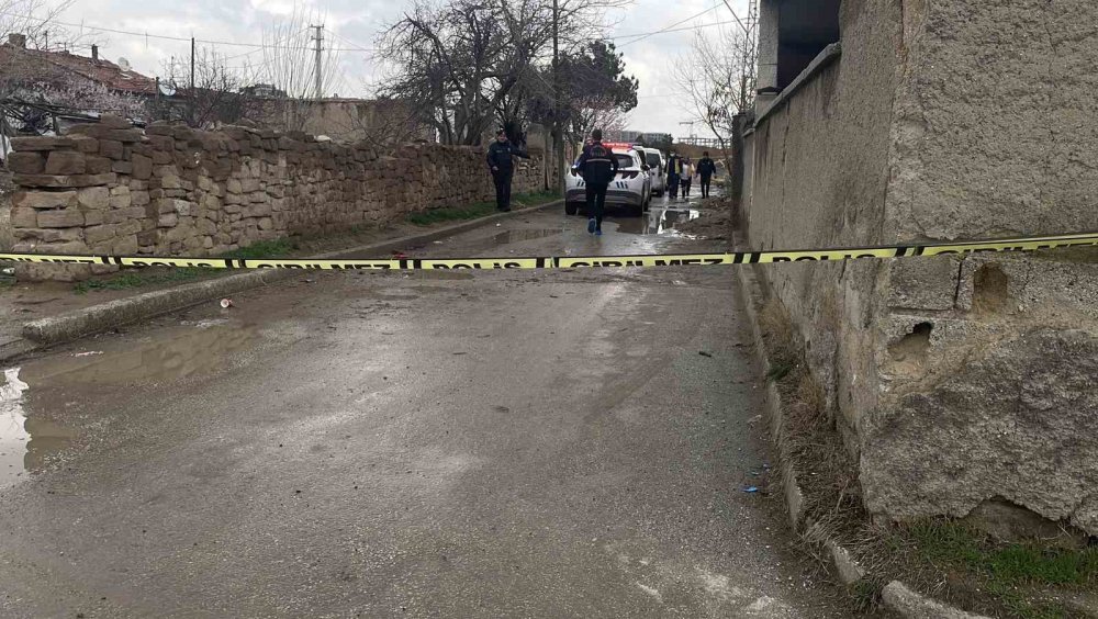 Selçuklu'da Hareketli Dakikalar! Akrabaların Tartışması Kanlı Bitti