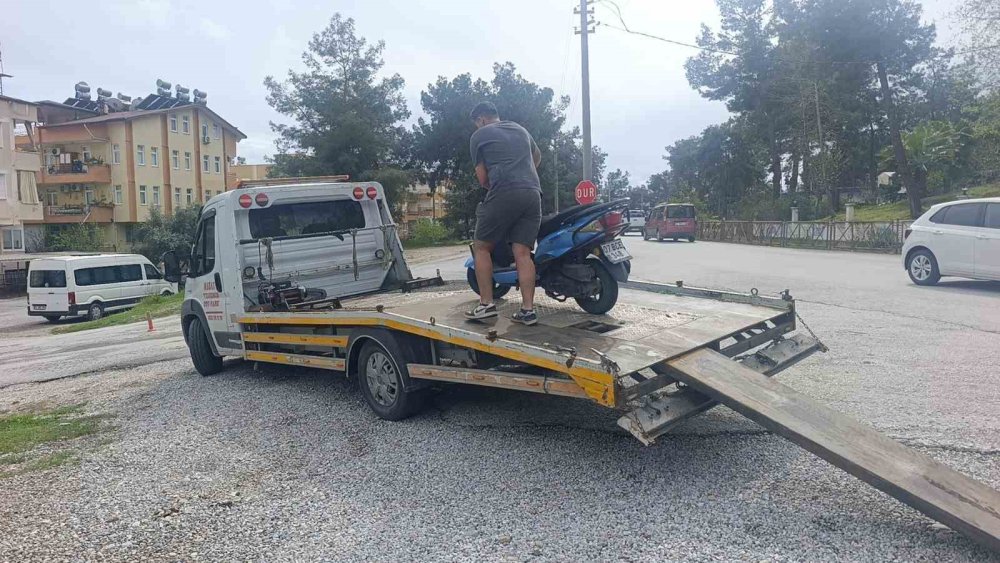 Akıllılık yaptı polis numarayı yemedi! Antalya'da motosiklete 223 bin lira ceza