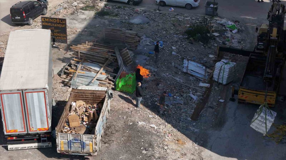 Kentsel dönüşüm kabusa döndü! Güngören’de moloz, korku ve isyan