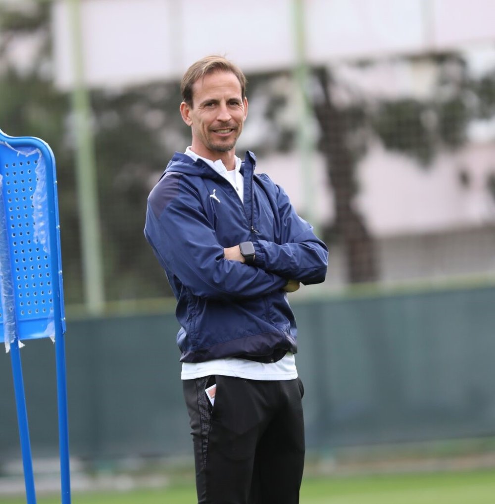 Alanyaspor ligde kalmak için koşuyor