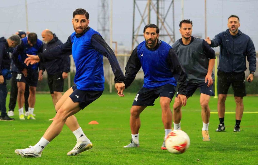 İran Savaşta Takımı Antalya'da