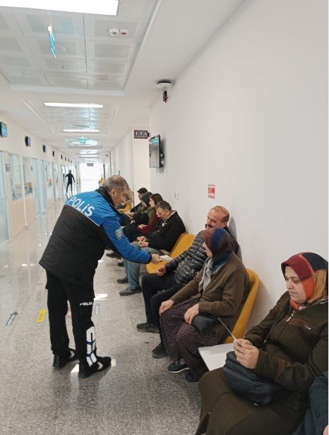 Sokak sokak gezip Niğde'de vatandaşı uyardılar