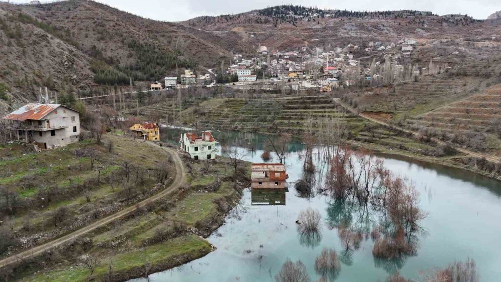 Kuru Topraklar Suya Doğdu! Bozkır Barajı’nda Görsel Şölen