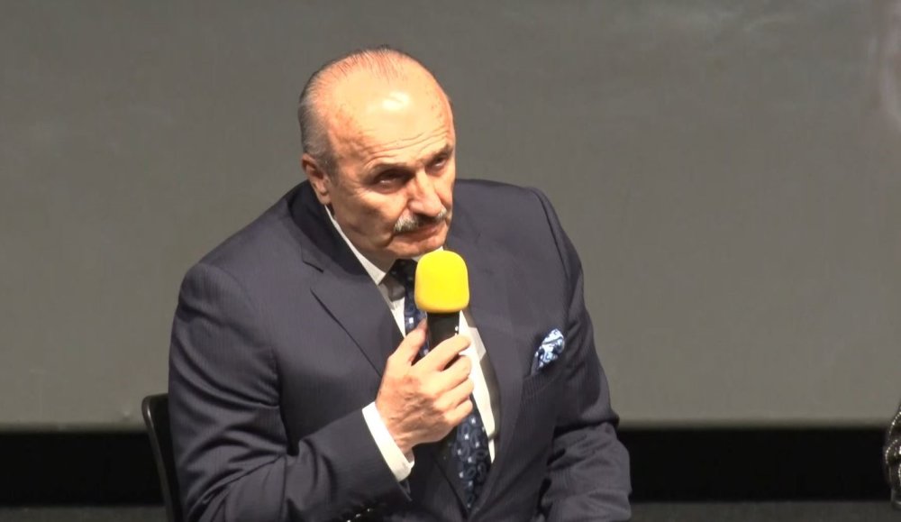 Süleyman Soylu film galasında ortaya çıktı