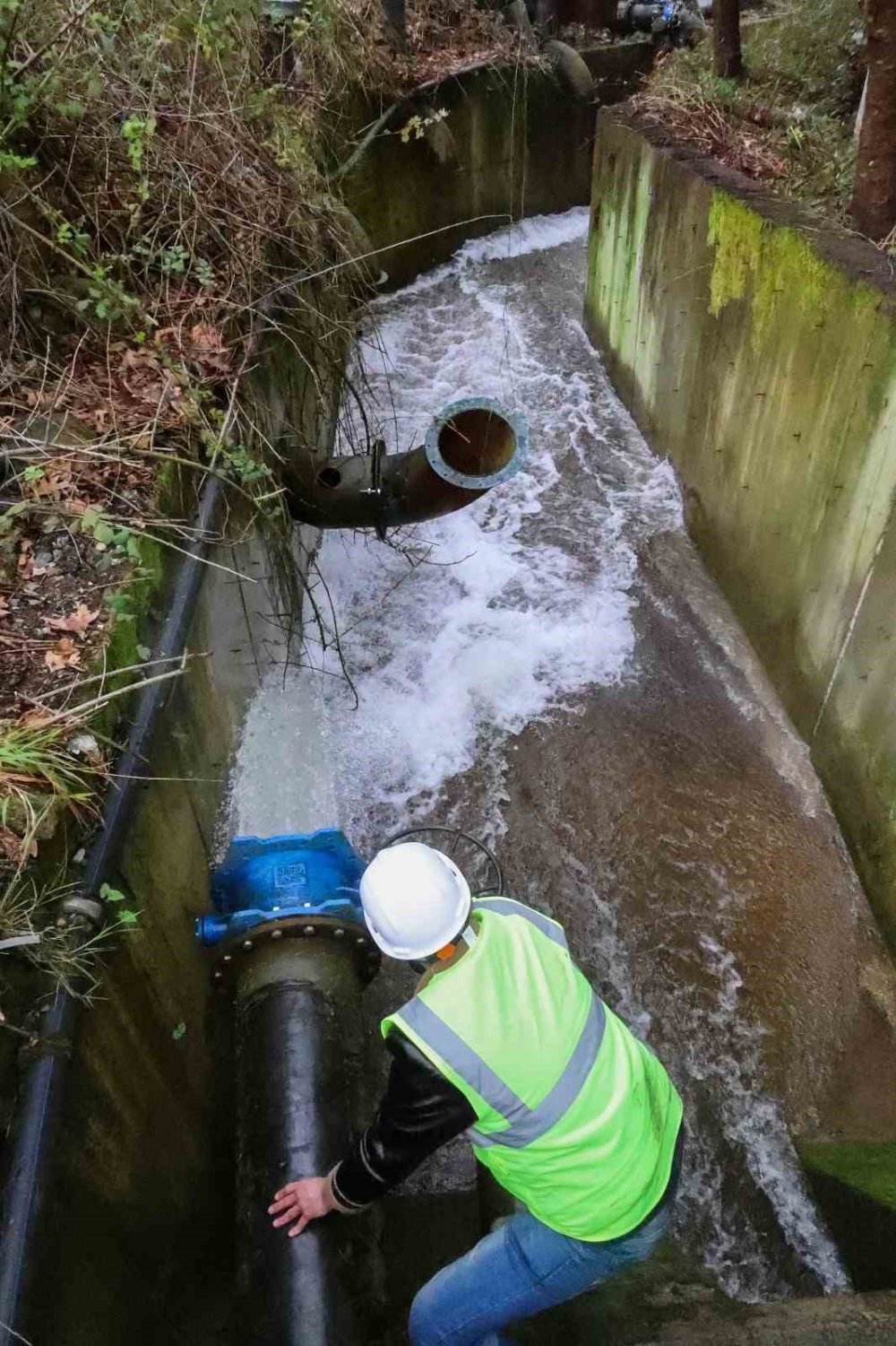 Su fazla geldi Sapanca Gölü'ne yönlendirildi