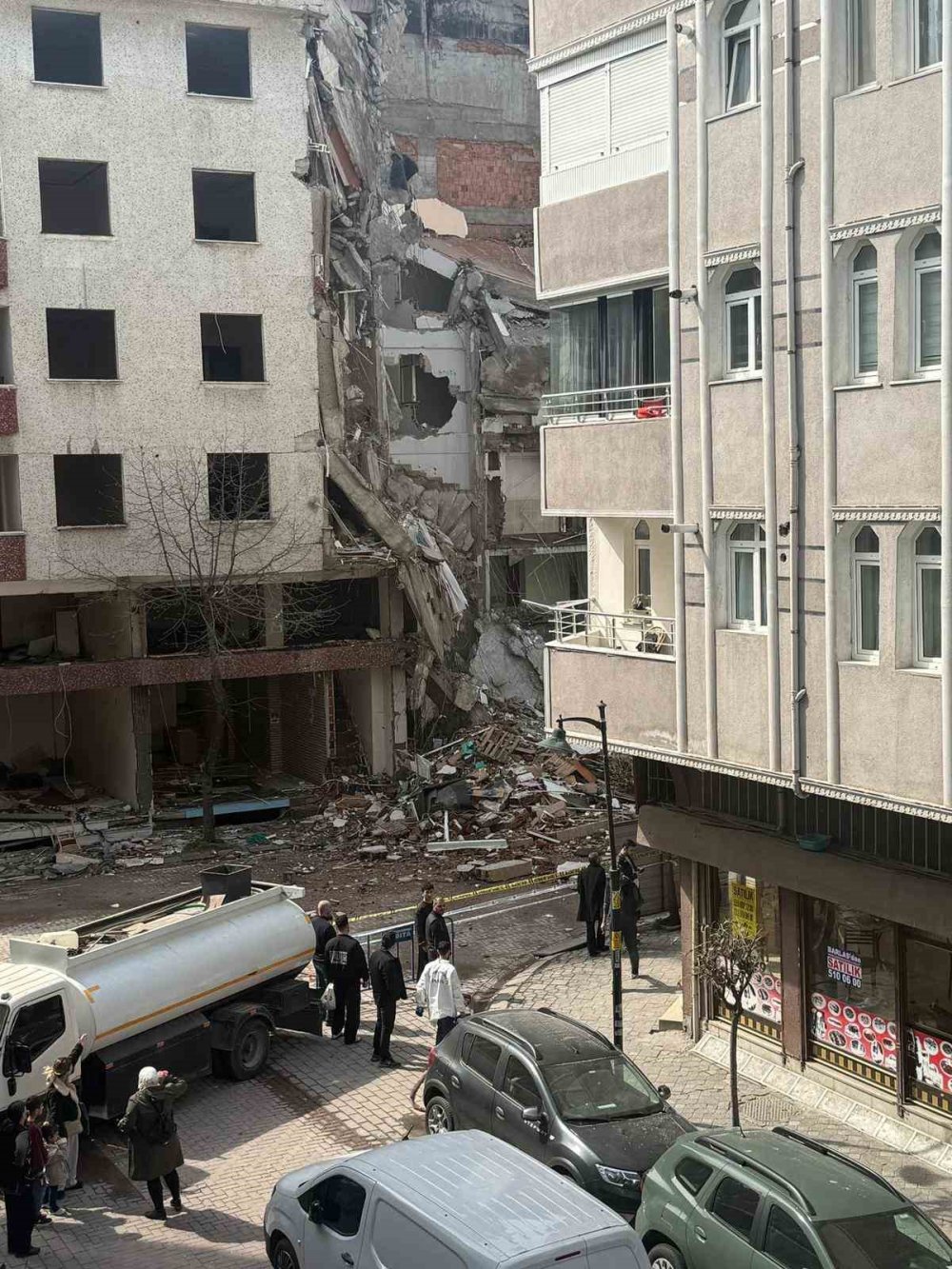 Yıkım Sırasında Kahreden Olay: 6 Yaşındaki Çocuk Hayatını Kaybetti!