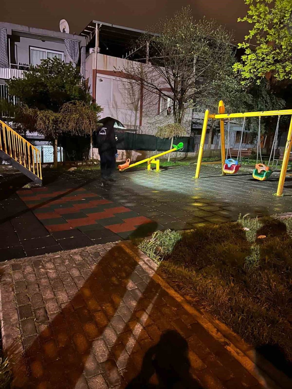 İzmir'de 2 yaşındaki çocuğu hedef seçti