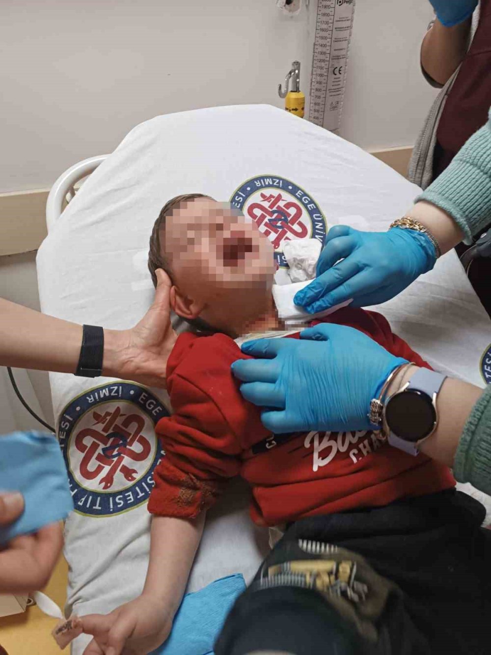 İzmir'de 2 yaşındaki çocuğu hedef seçti