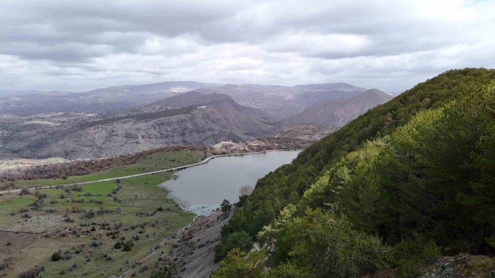 Ankara'daki bu şelaleye bakan gözünü alamıyor