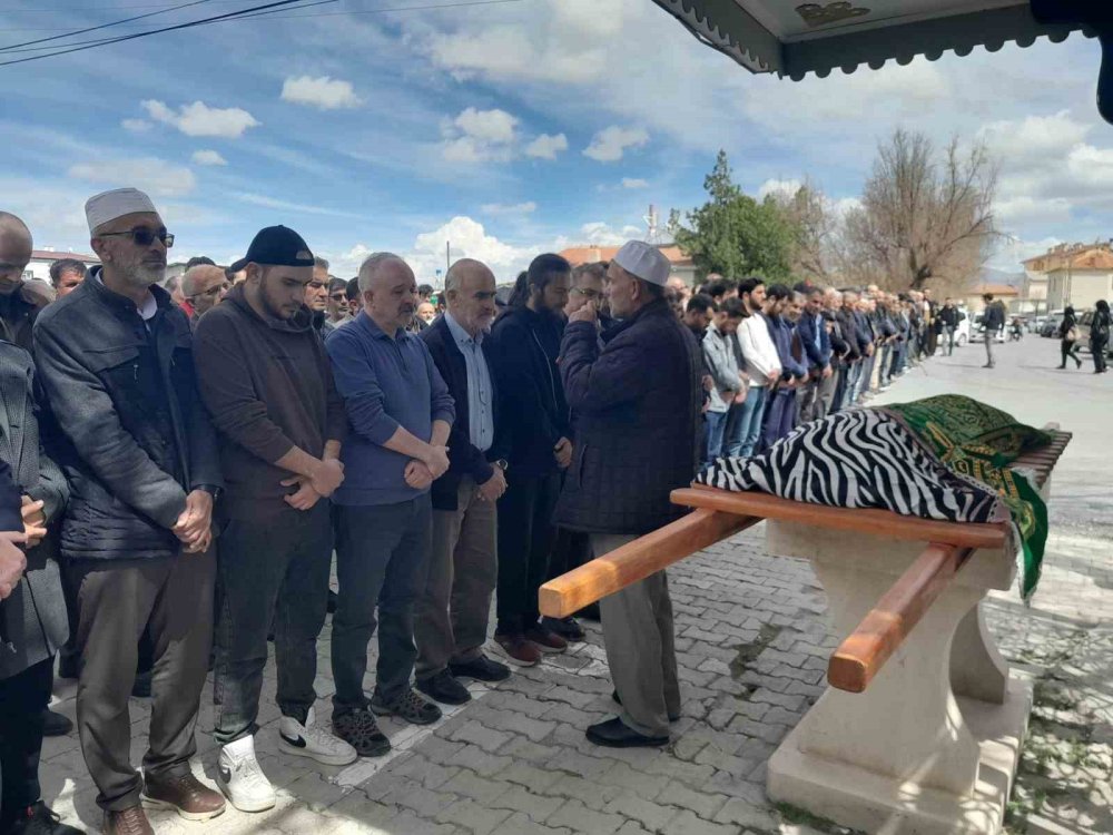 Konya'da acı veda! Karapınar'da defnedildi