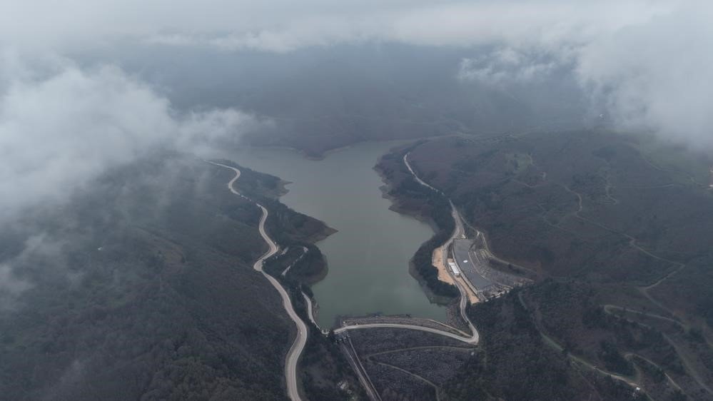 Yağış fazla geldi ağaçlar su altında kaldı
