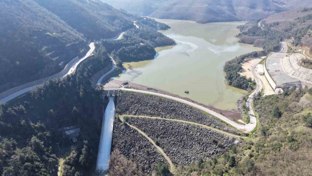 Bir şehirde daha baraj kapakları açıldı