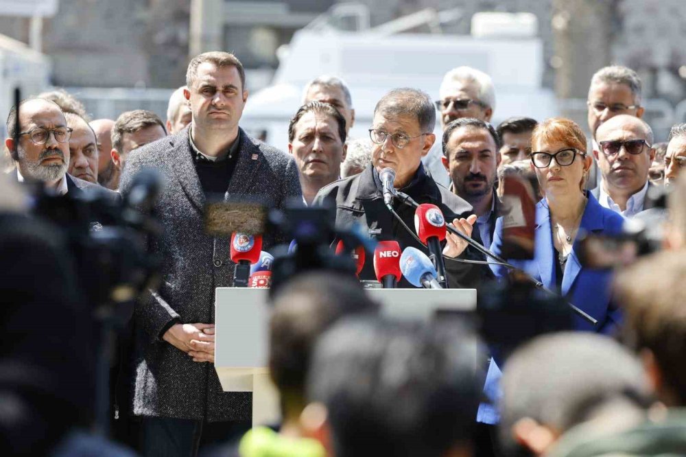 İzmir'de Meslek Fabrikası binası tartışması