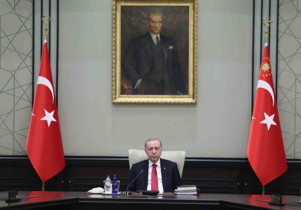 MGK'dan Net Mesaj: Terör Türkiye Gündeminden Tamamen Siliniyor!