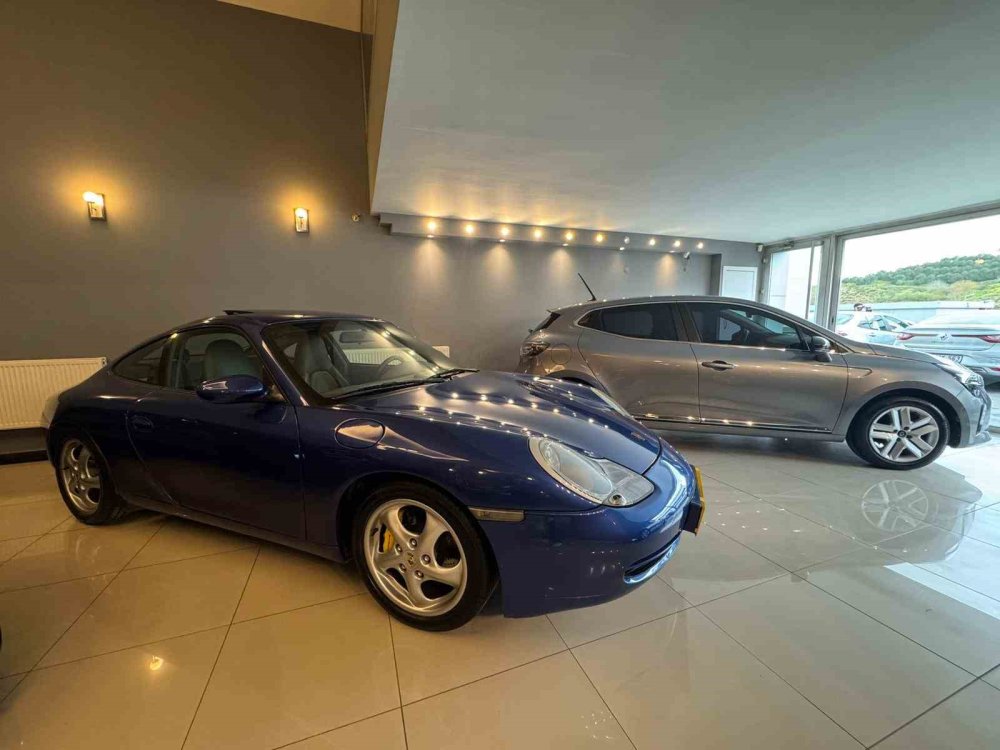 Otomobil Piyasasında Hürmüz Depremi