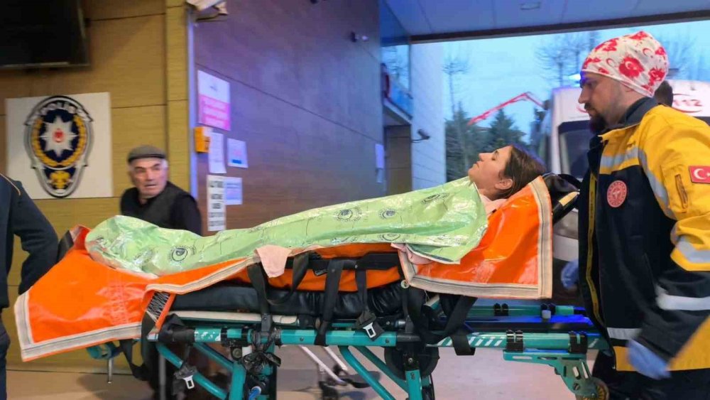 Düdüklü Tencere Bomba Gibi Patladı