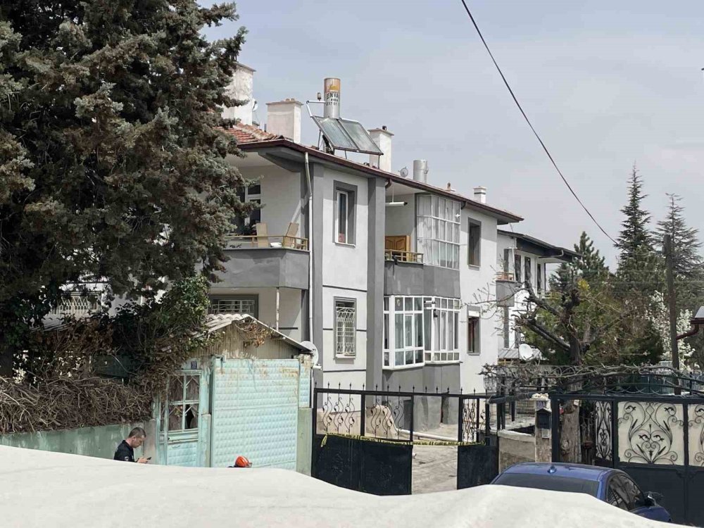 Konya'da Deprem Sonrası Tahliye! Binada Çatlaklar Büyüdü