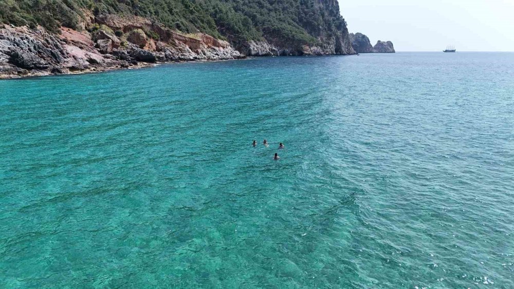 Alanya denize giriyor