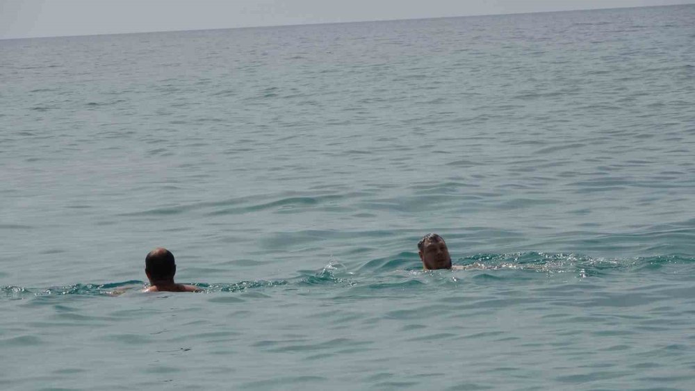 Alanya denize giriyor