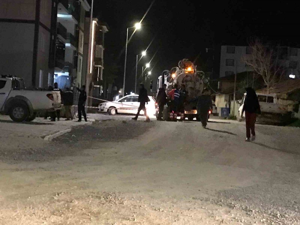 Ereğli’de Sokak Ortasında Bıçaklı Kavga