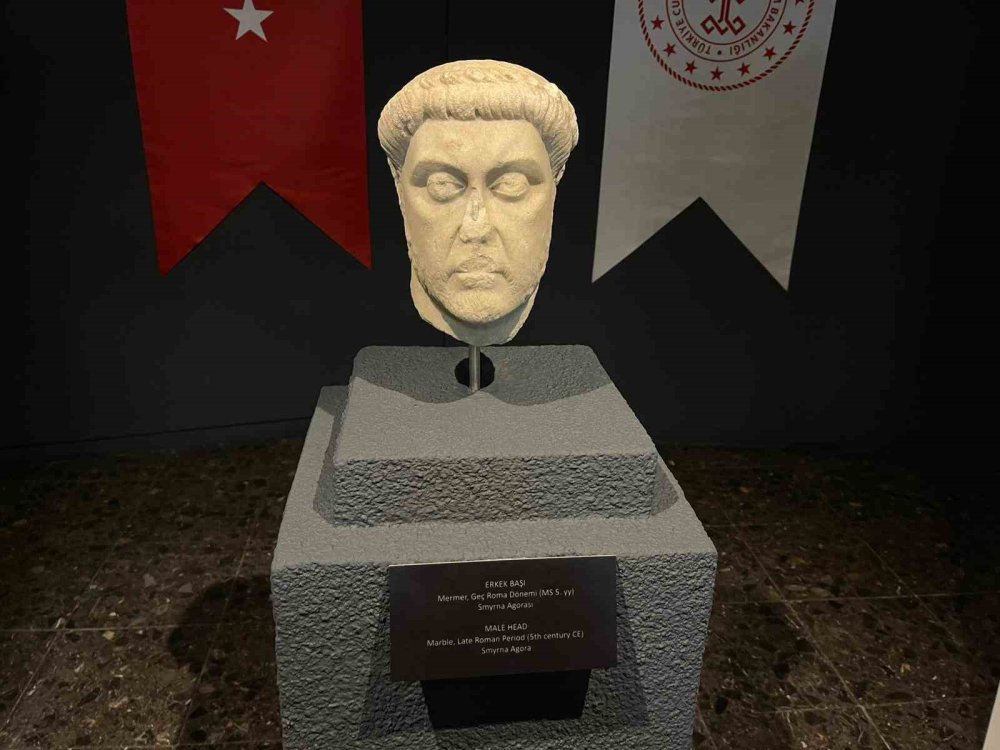 Smyrna heykel başı İzmir’de