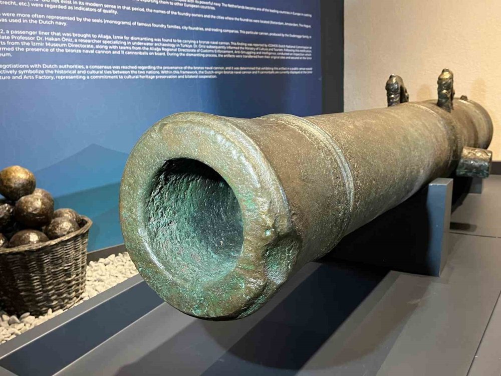 Yolcu gemisinden top çıktı