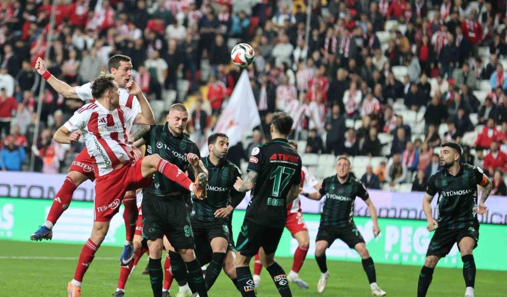 Konyaspor kefeni yırttı