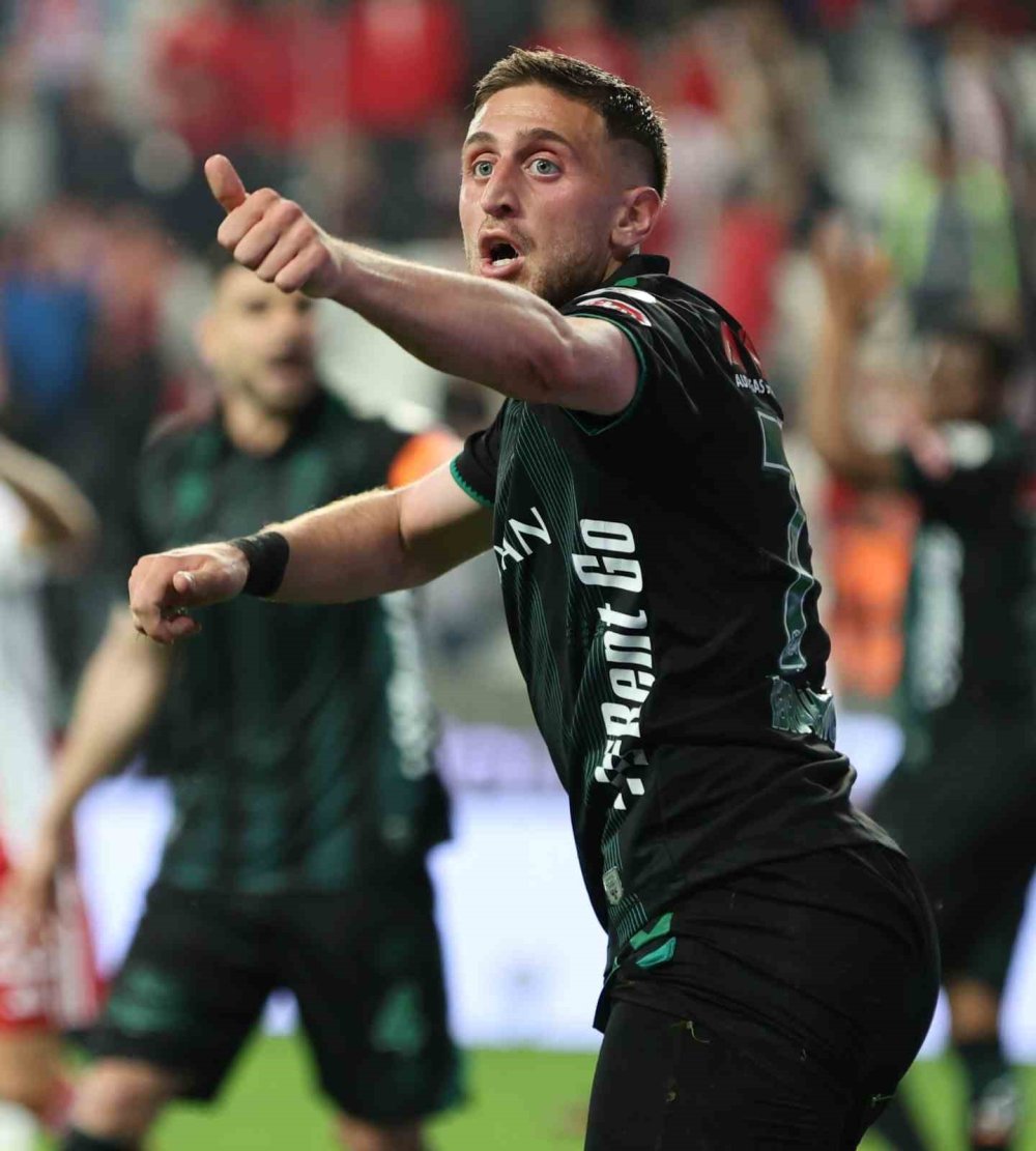 Konyaspor kefeni yırttı