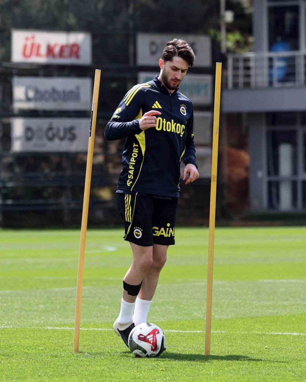 Fenerbahçe'de yüzler asık moraller sıfır