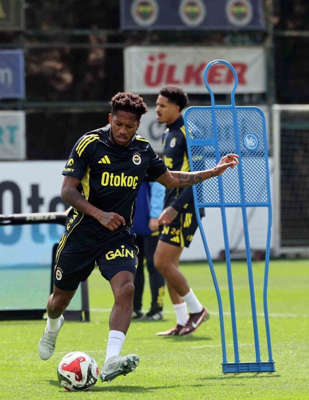 Fenerbahçe'de yüzler asık moraller sıfır