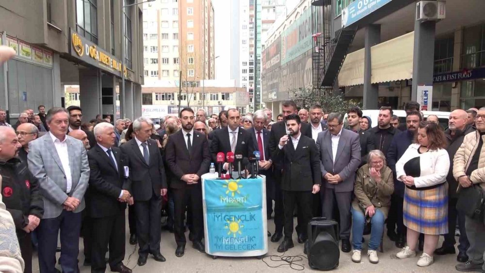 İYİ Parti Bursa'da dağıldı! Hepsi tek tek konuştu