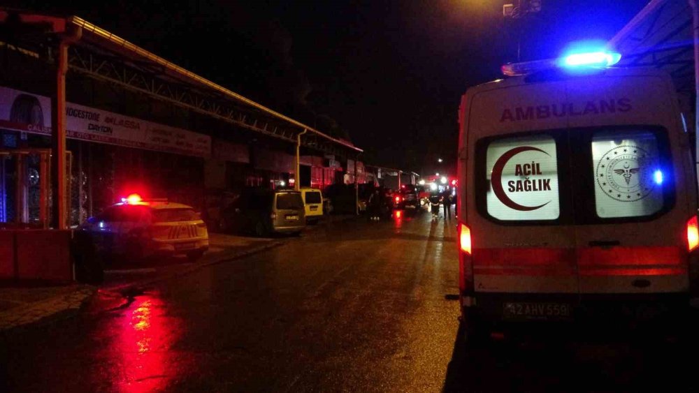 Horozluhan’da Hareketli Dakikalar: Kompresör Patladı, İtfaiye Eri ve Çalışan Yaralı