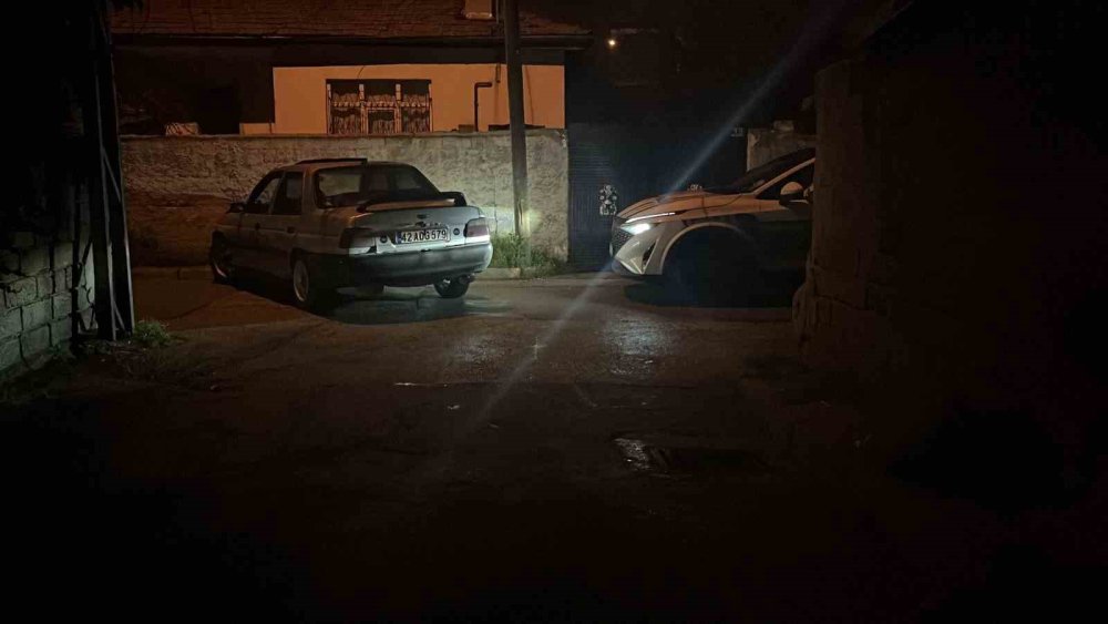 Polisten Kaçarken Duvara Çarptı! Koşarken Düşüp Yakalandı