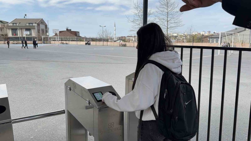 Okul Değil Dijital Kale: Velileri Rahatlatan Teknoloji!