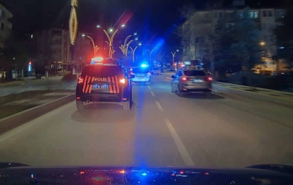 Polisten kaçan sürücü yakalanınca ağladı