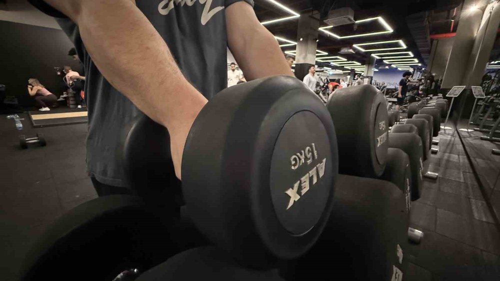 Sosyal Medya Tuzağına Düşmeyin: Bilinçsiz Spor Sakat Bırakıyor!