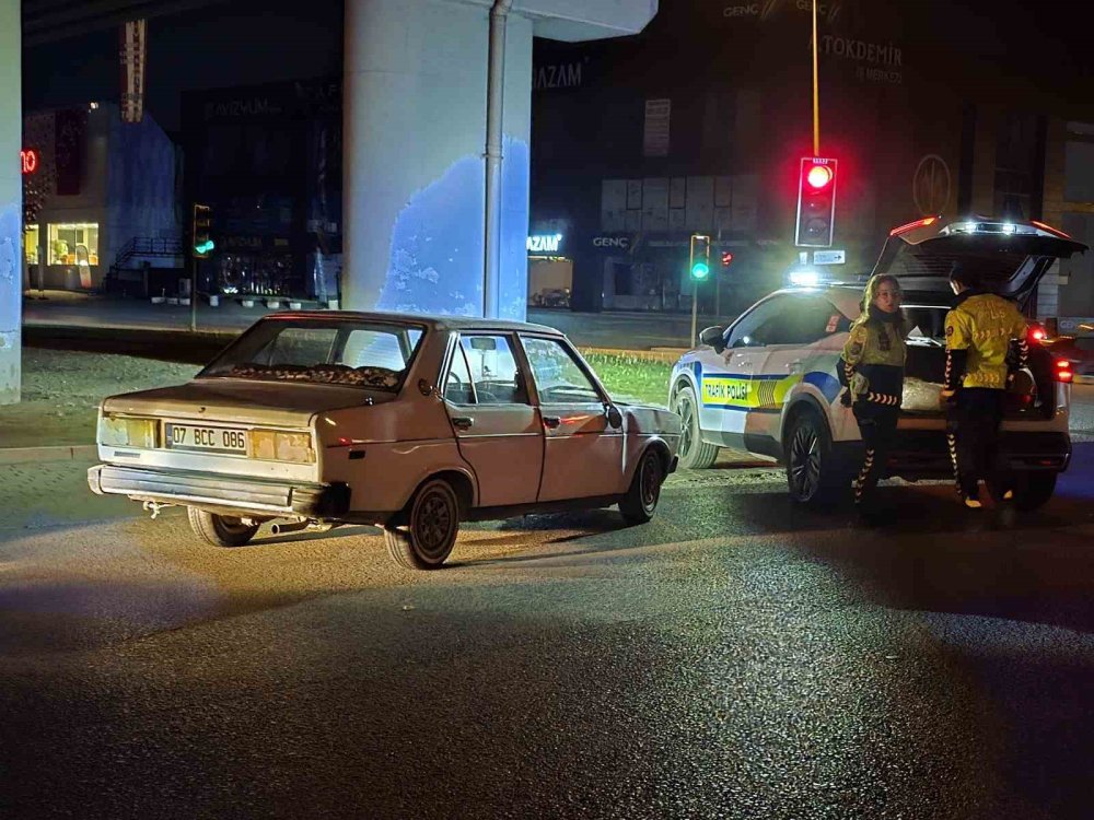 Bursa'da Polisten Kaçan Alkollü Sürücüye Rekor Ceza