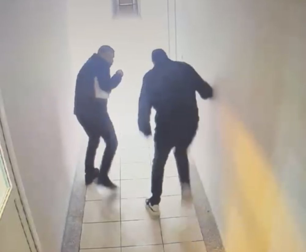 Kardeş Kavgasında Kan Aktı: Araya Giren Çalışan Vuruldu