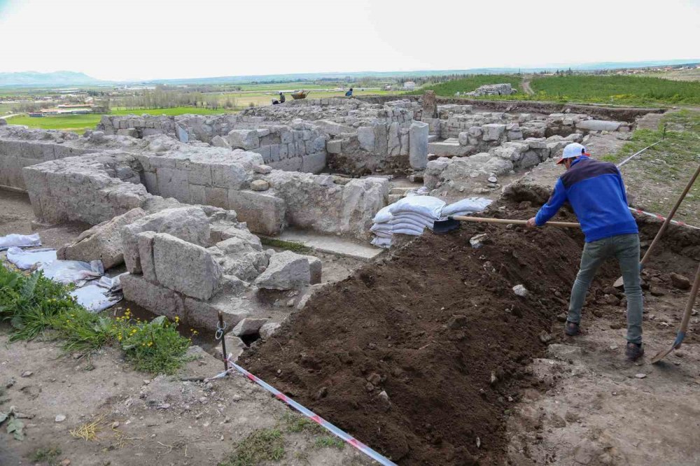 Konya’daki 'Kutsal Durak'ta Yeni Perde