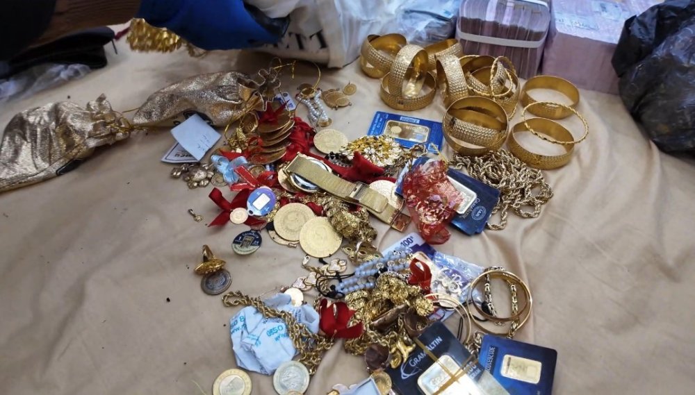 Konya'da "Emlakçı" Görünümlü Tefeci Şebekesine Şafak Baskını