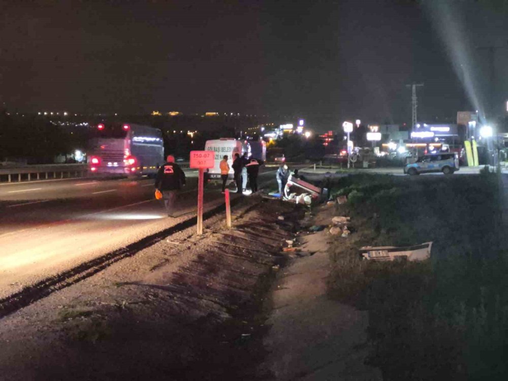 Gölbaşı'nda kontrolü kaybeden araç takla attı: 1 ölü, 2 yaralı