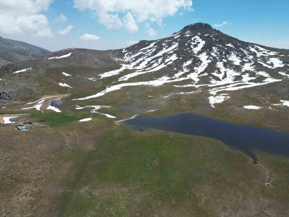 Bahar ve kış mevsimi aynı anda görüntülendi