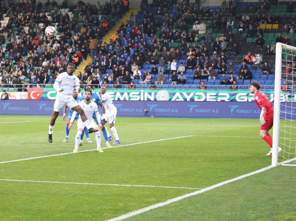 Konyaspor Rize’de Takıldı: 7 Maçlık Seri Karadeniz’de Kaldı!